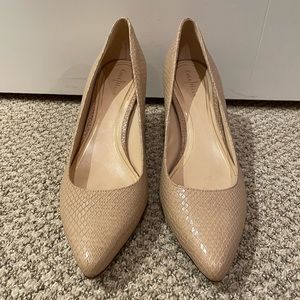 Beautiful Beige Cole Haan Heels w Nike Air Tech!